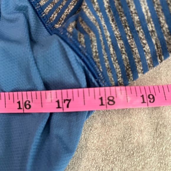 [4/6] Lululemon Run: Ice Queen Long Sleeve Slope Stripe Limitless Blue - Picture 10 of 12